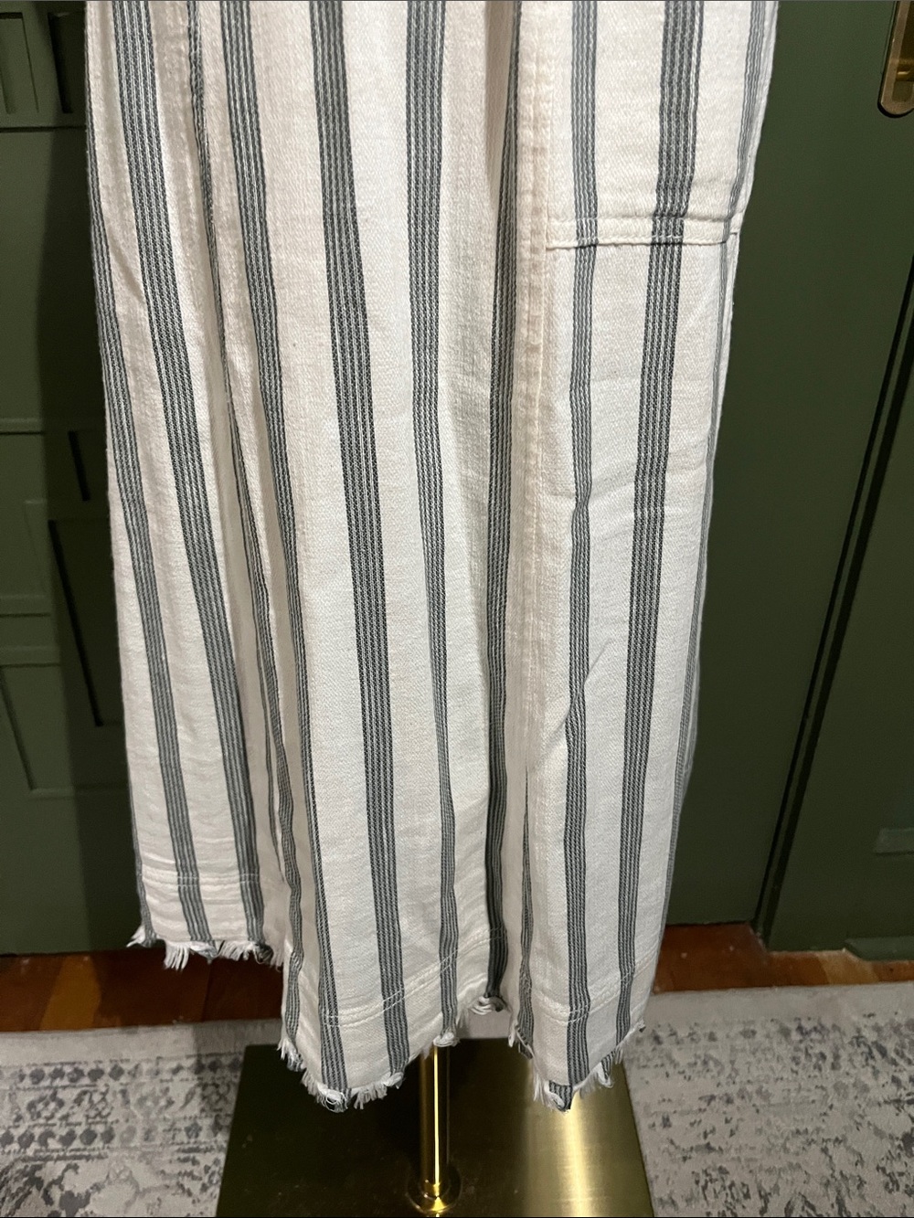 Maeve Vertical Stripe Button-Front Midi Dress in White and Gray Size 4 - Picture 6 of 11